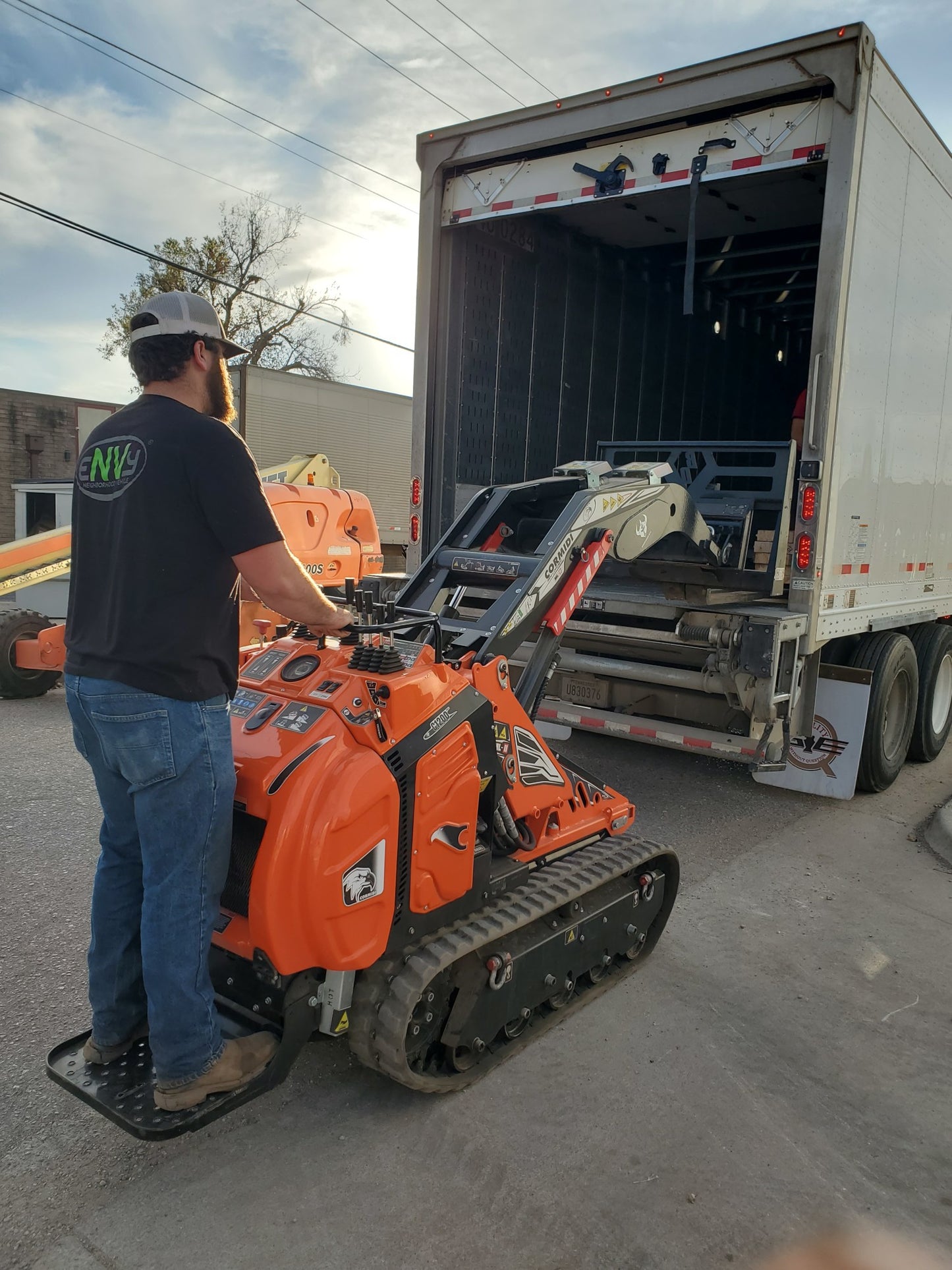 Cormidi C1200 Spec 2 Mini Skid Steer w/ 25 HP Kubota Dingo Style