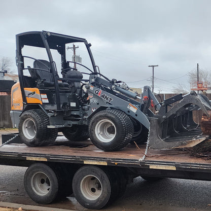 Giant Loaders 2500 HD X-tra