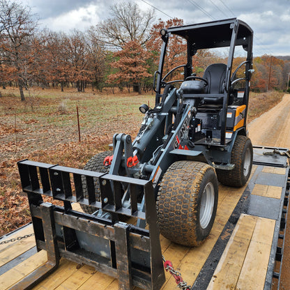 Giant Loaders 2500 HD X-tra