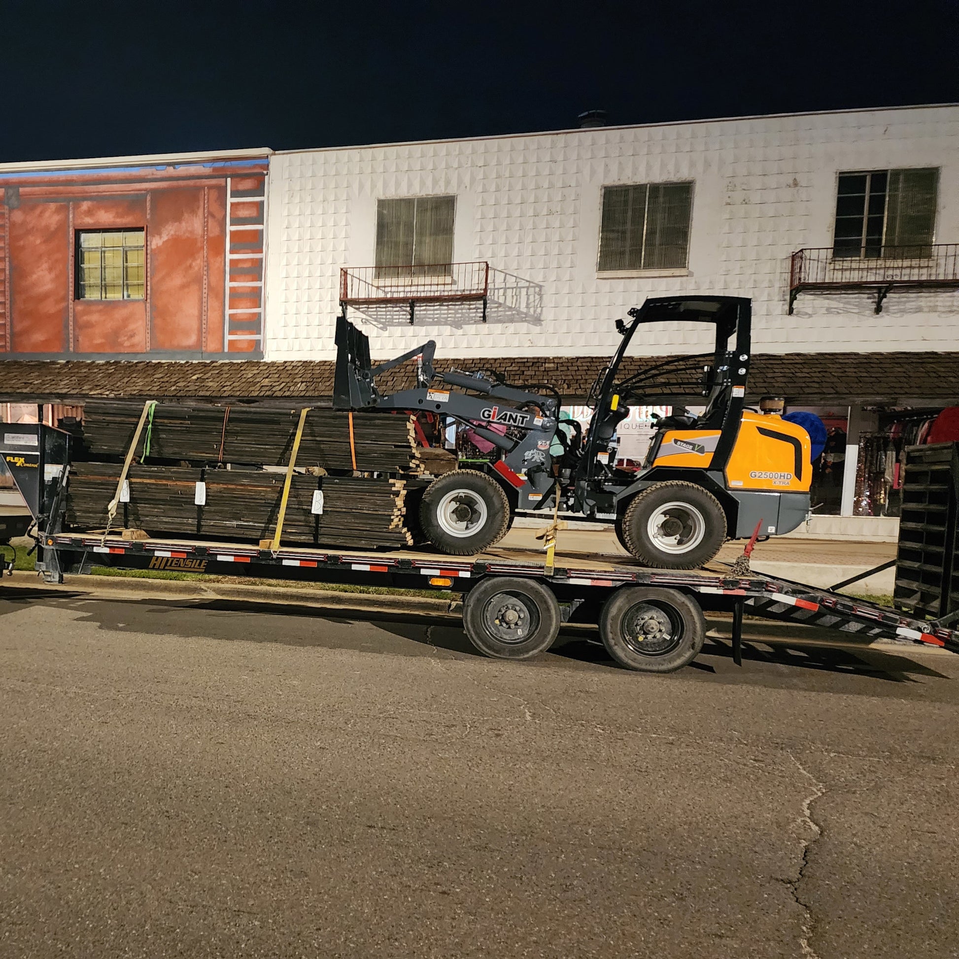 Giant Loaders 2500 HD X-tra